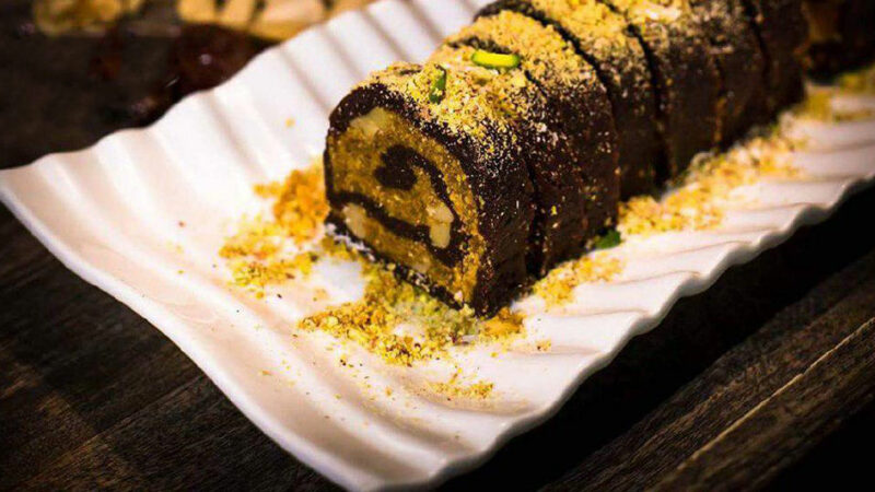 طرز تهیه رنگینک رولتی مناسب مهمانی